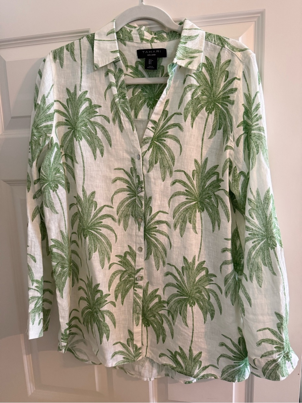 Tahari White Button-Front Shirt with Green Palm Print